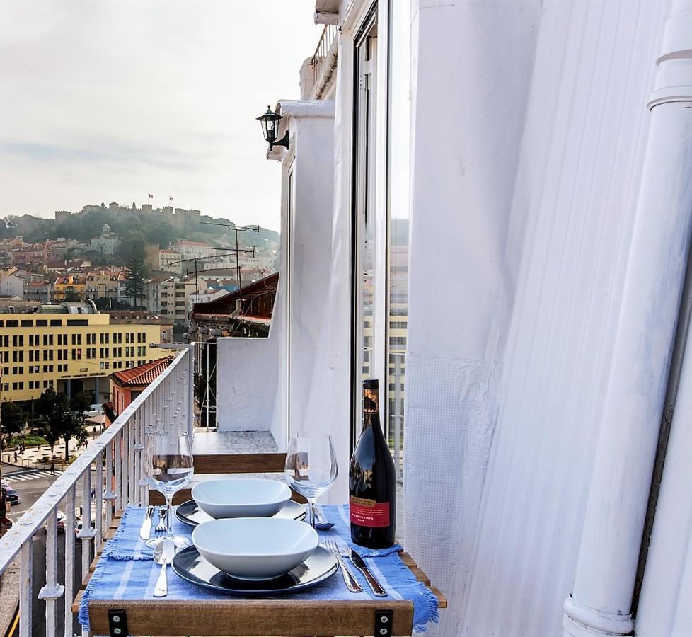 Amazing Downtown Apt With Small Balcony With View Over The Castle Lisboa Eksteriør bilde