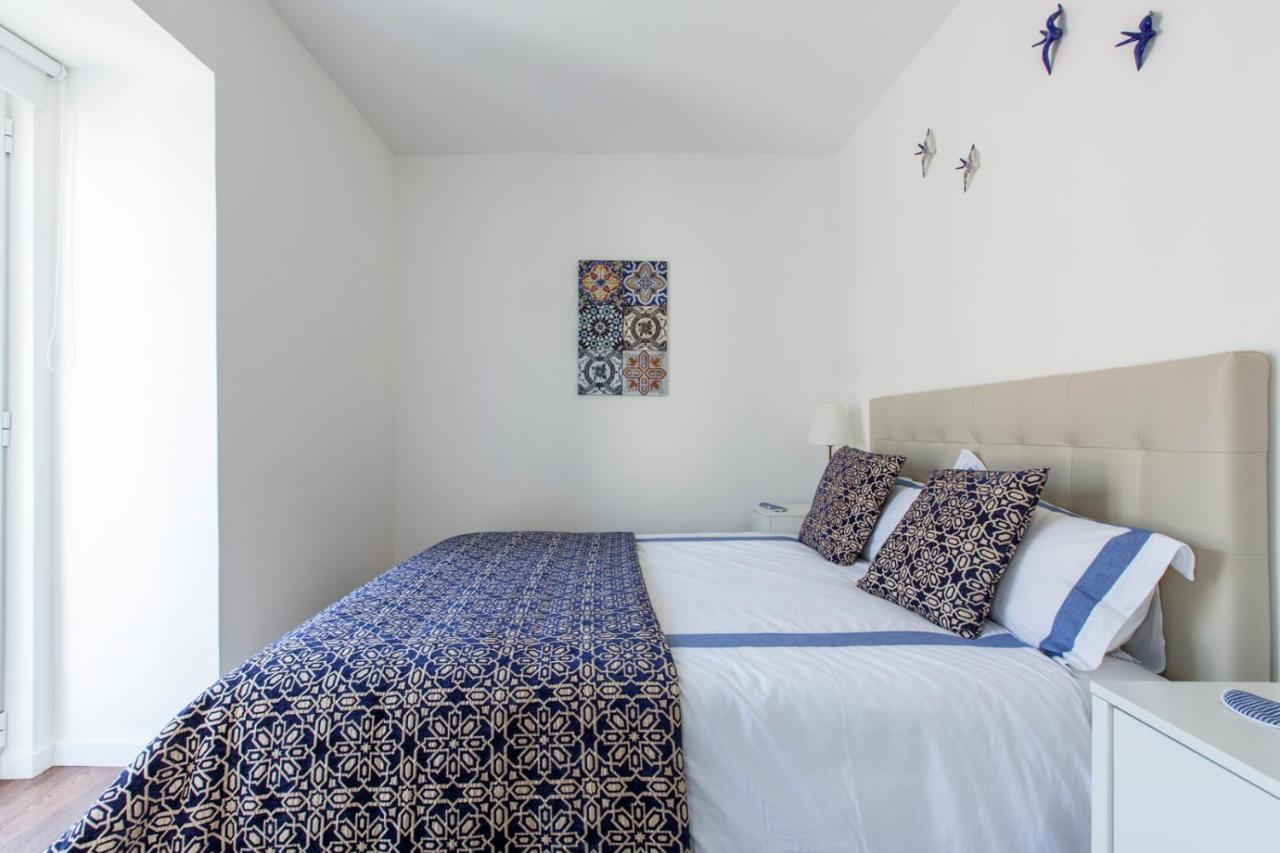 Amazing Downtown Apt With Small Balcony With View Over The Castle Lisboa Eksteriør bilde